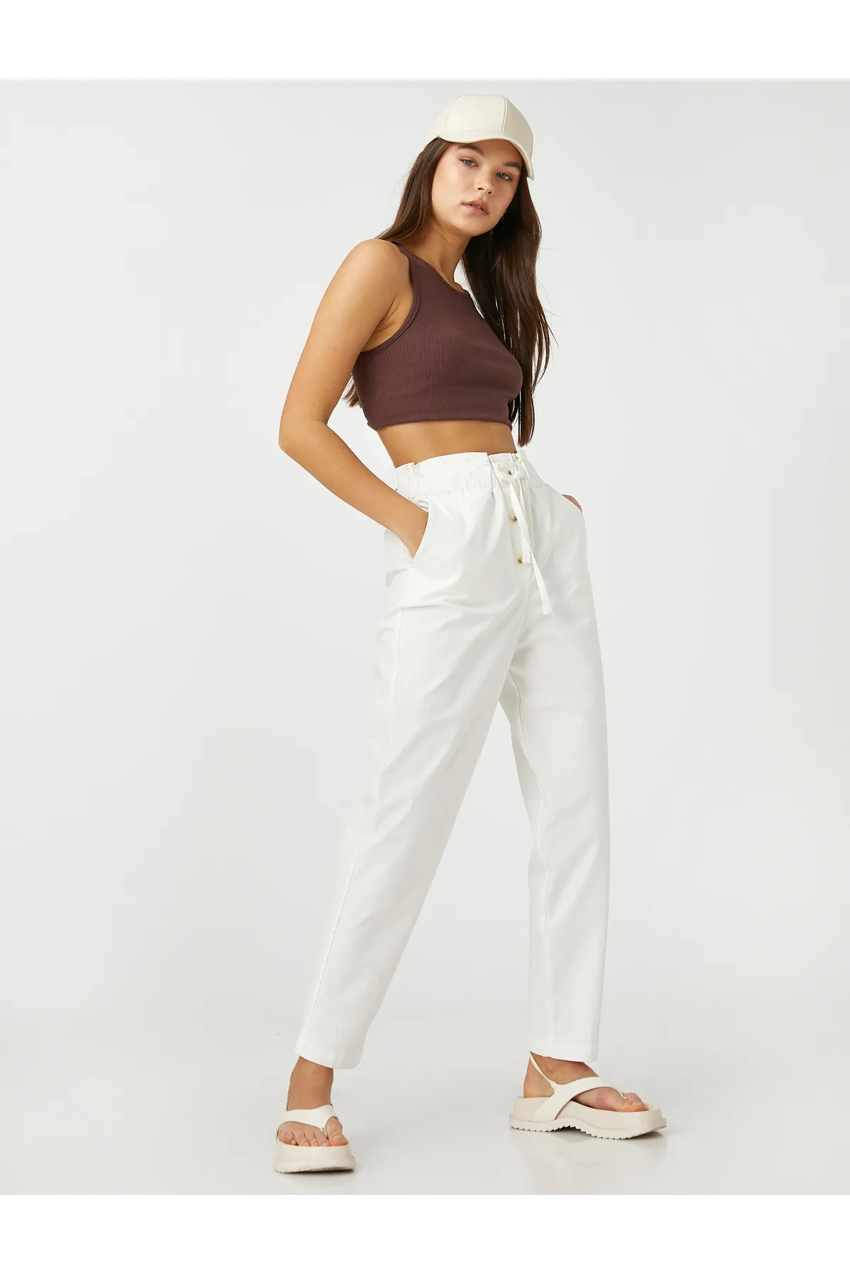Koton  Karottenhose mit Spitzenbund, Taschendetail mit hoher Taille