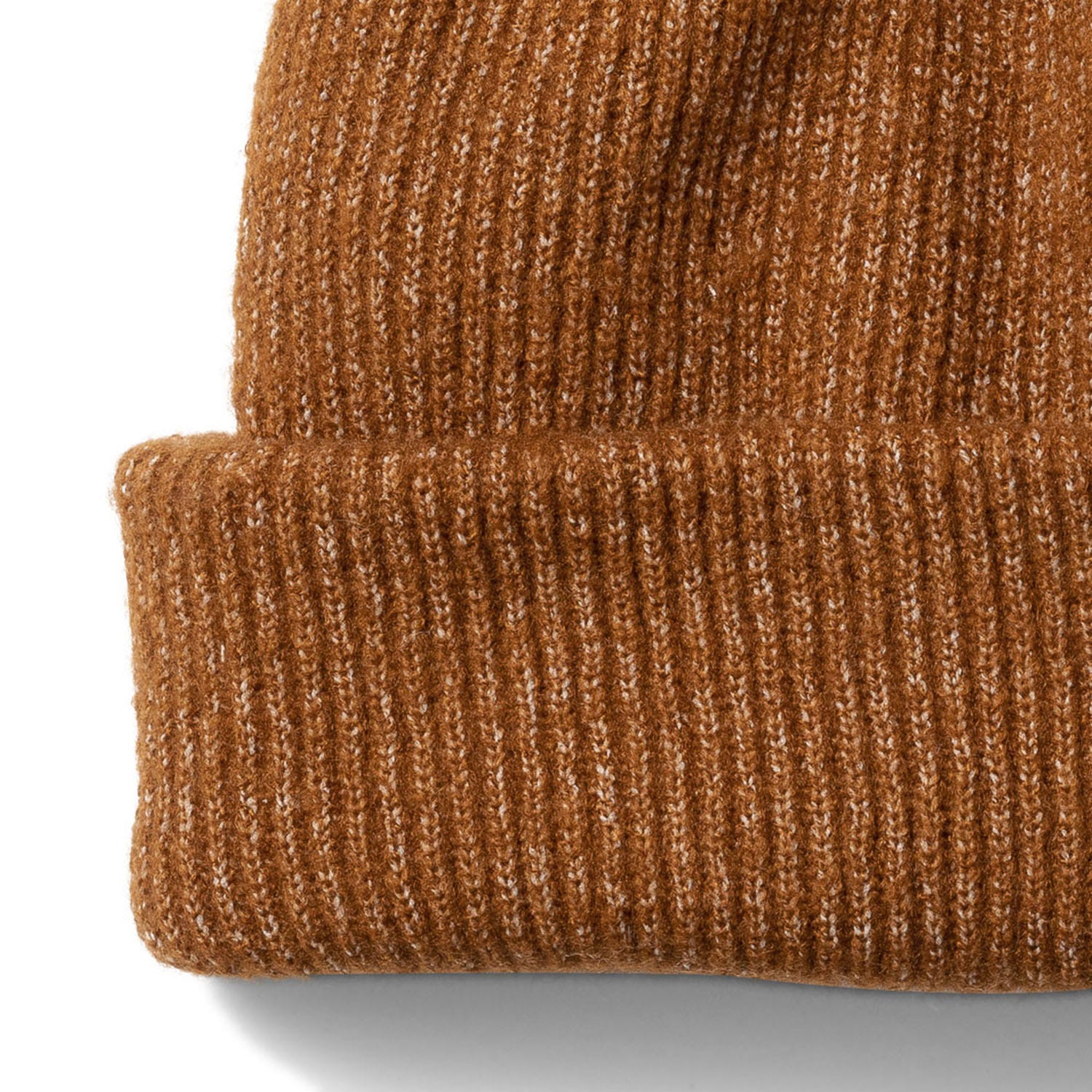 Bonnet camel en maille côtelée à revers