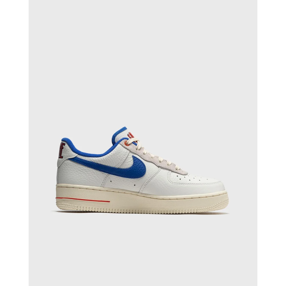 Nike Wmns Air Force 1 07 LX DR0148 100 / weiss