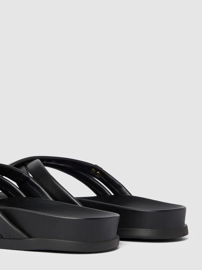Sandalen aus Leder in schwarz