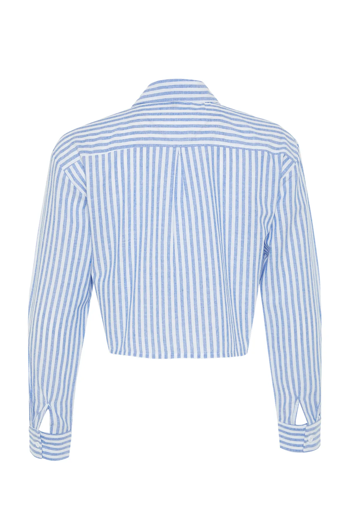 Trendyol Collection  Blau gestreiftes Crop-Shirt mit tief sitzenden Ärmeln - TWOSS24GO00092