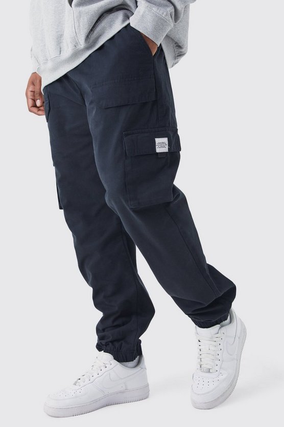 Plus Slim-Fit Cargo-Jogginghose mit elastischem Bund und Schnalle