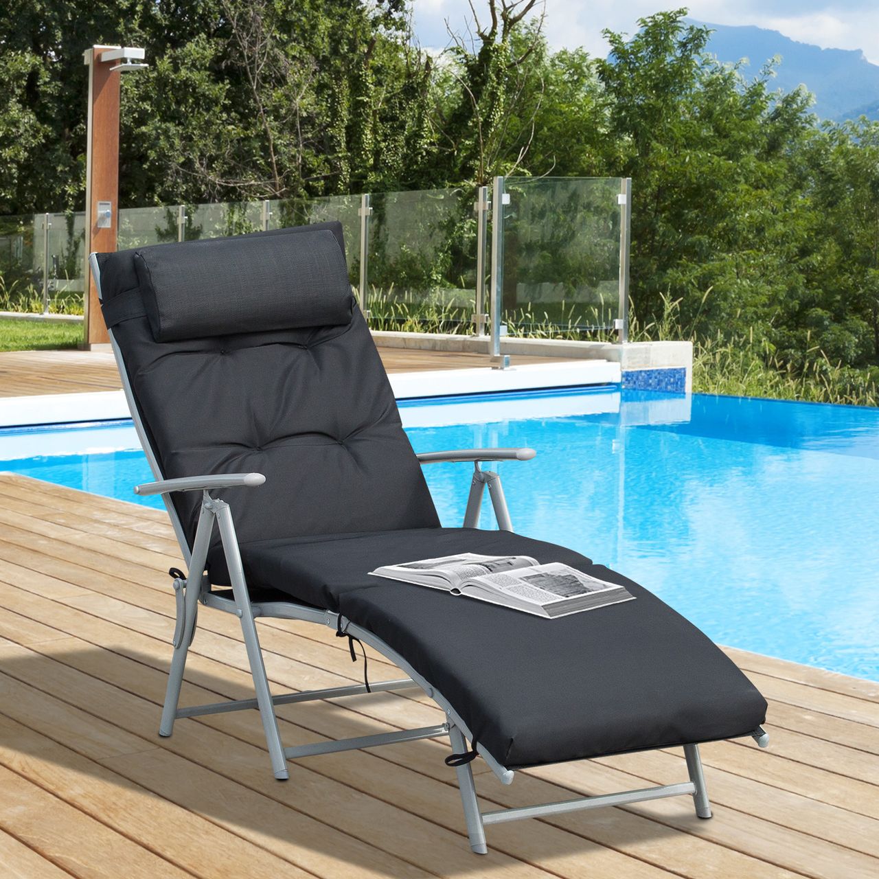 Outsunny Sonnenliege mit Kissen Klappbare Strandliege Gartenliege 7-stufig verstellbare Rückenlehne Relaxliege Metall Textilene Schwarz 137 x 63,5 x 100,5 cm