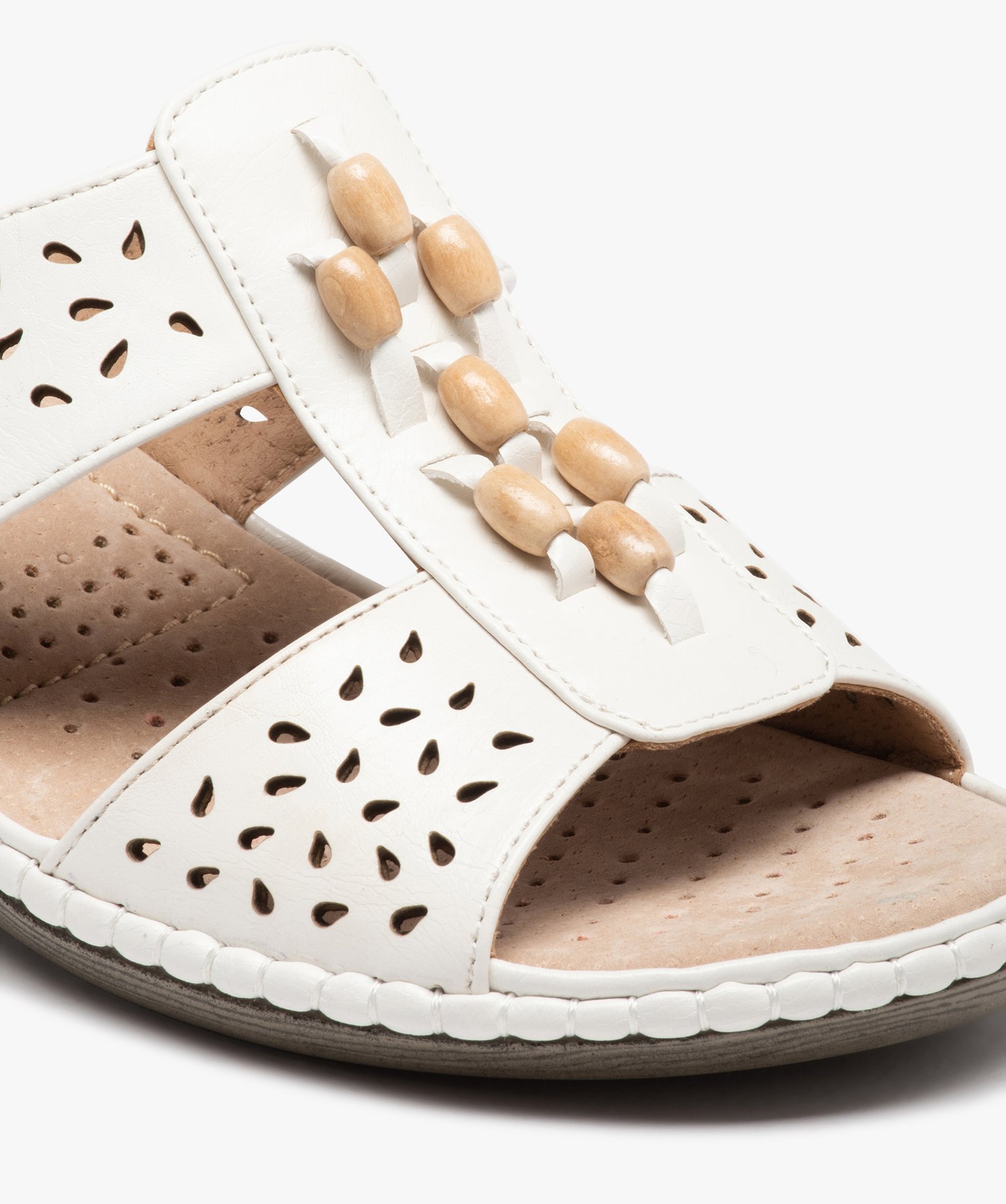 Mules femme confort à brides ajourées et perles en bois ecru | GEMO