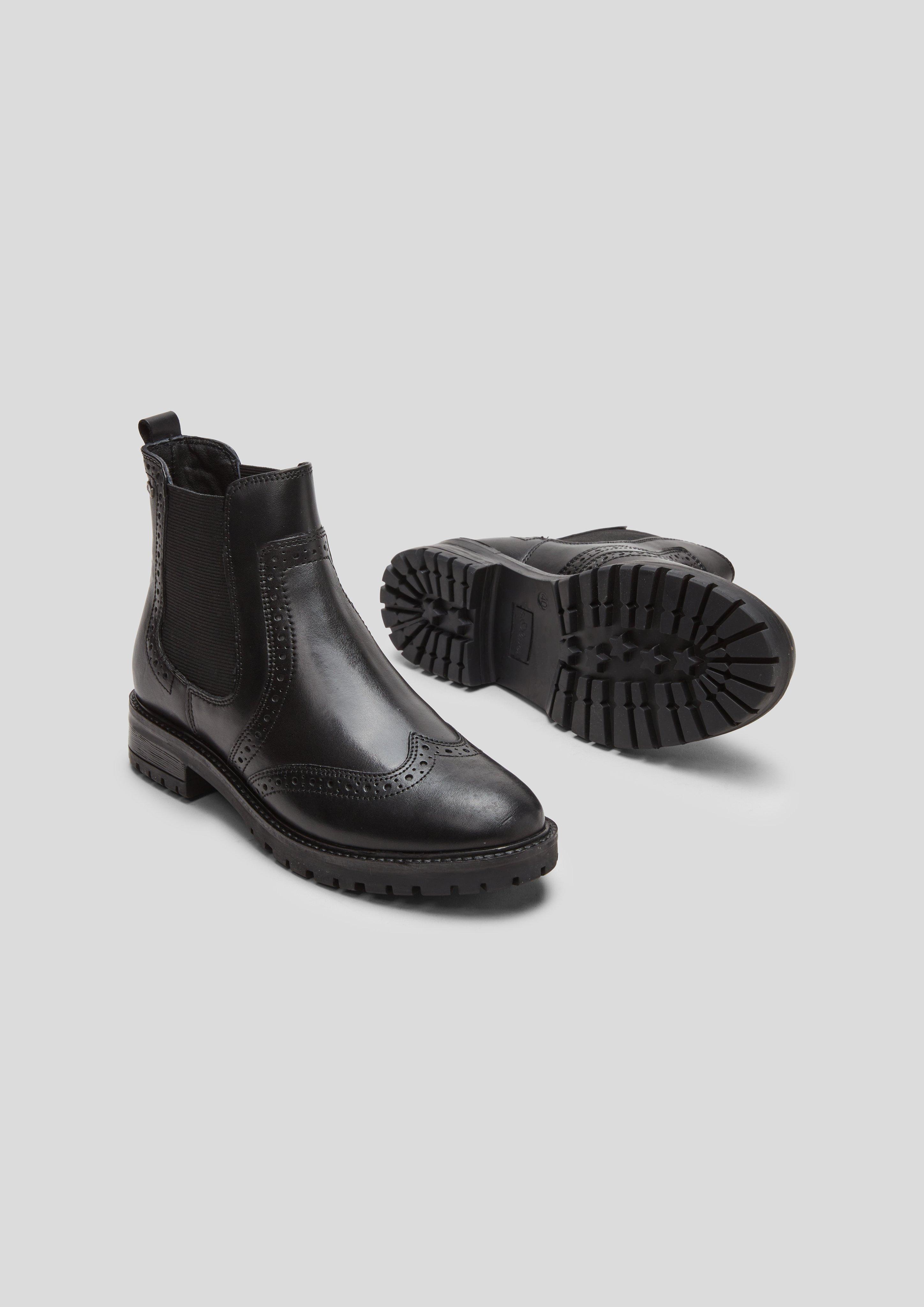 Brouge-Boots aus Leder  101.107.101.25401-001