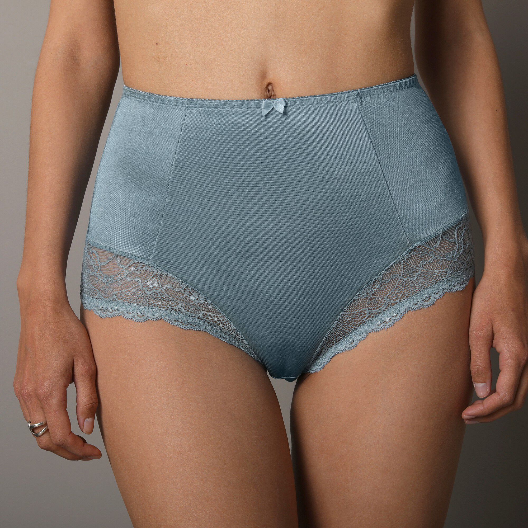 Gainette maille satinée et dentelle Salford