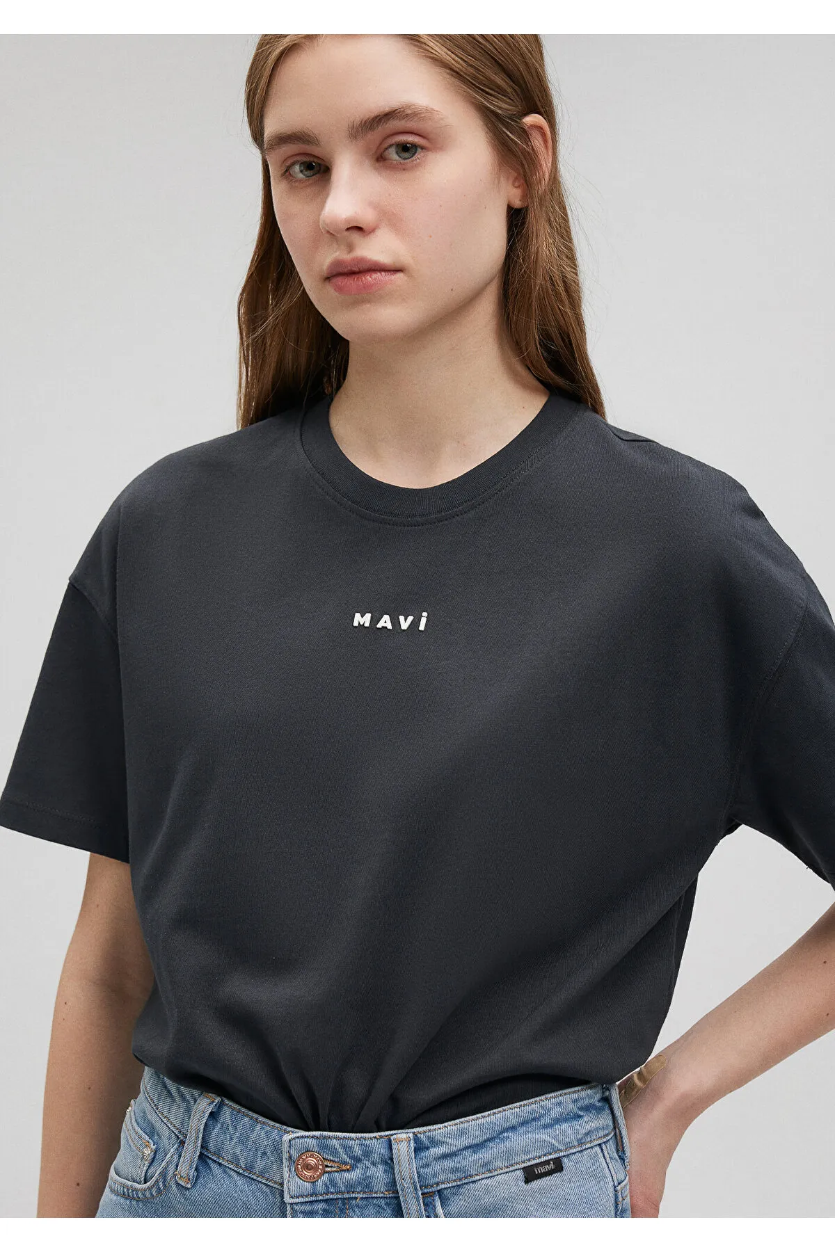 Mavi  Anthrazitfarbenes T-Shirt mit Logo-Aufdruck Regular Fit / Regular Fit1612518-70087