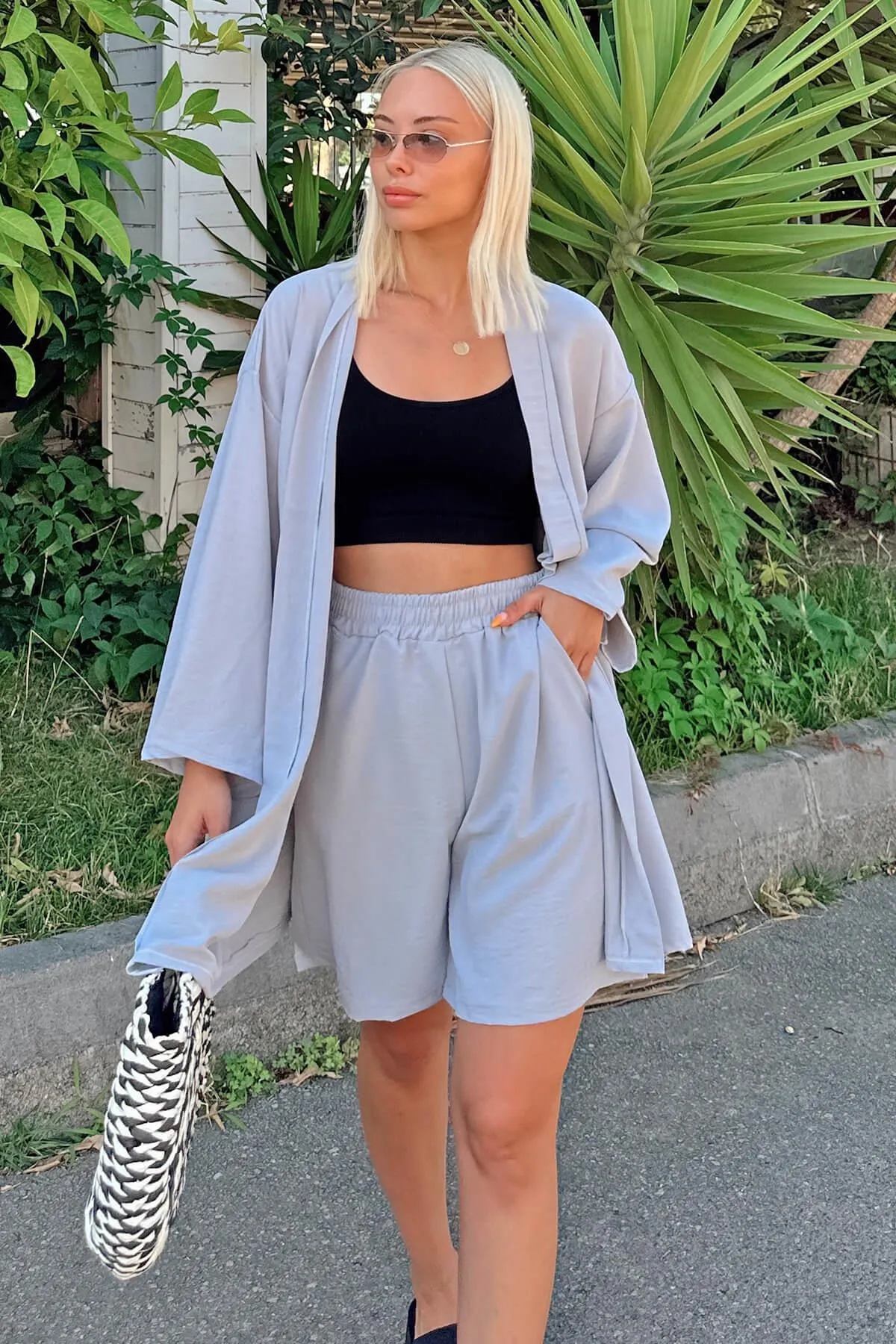 Swist  Graues Kimono-Shorts-Damen-Ayrobin-Bottom-Top-Set
