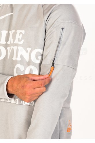 Nike Moving M