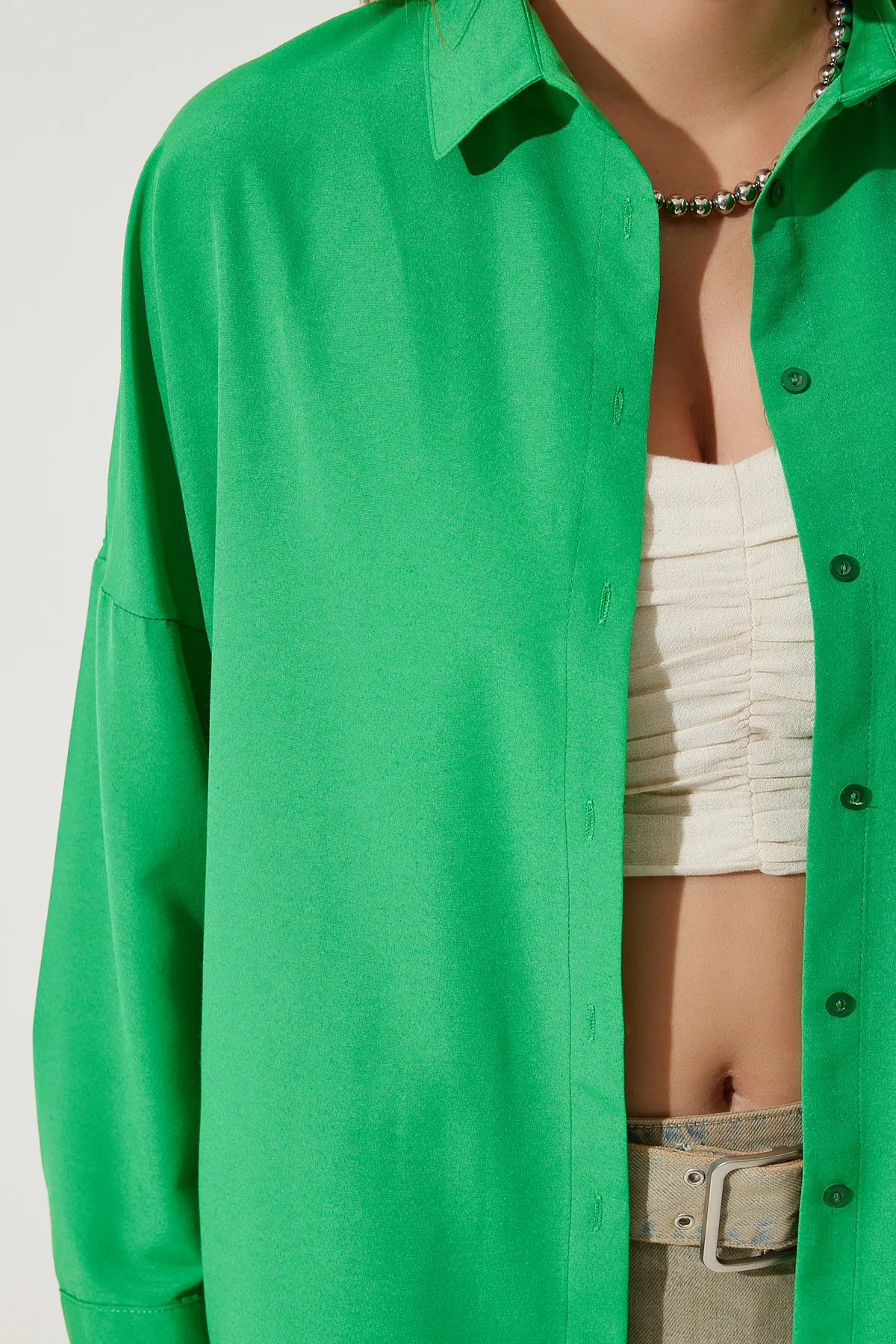 Happiness İstanbul  Dunkelgrünes, langes Oversize-Basic-Shirt für Damen DD00842