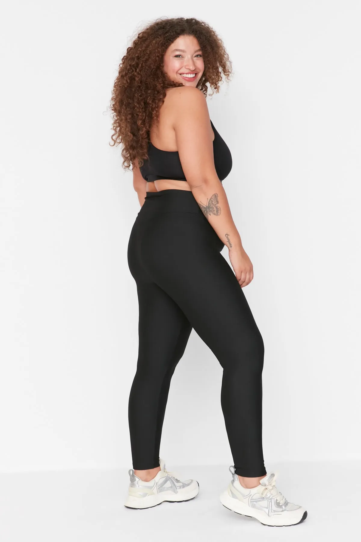 Trendyol Curve  Schwarze schnurgebundene Strickstrumpfhose TBBAW23AY00009
