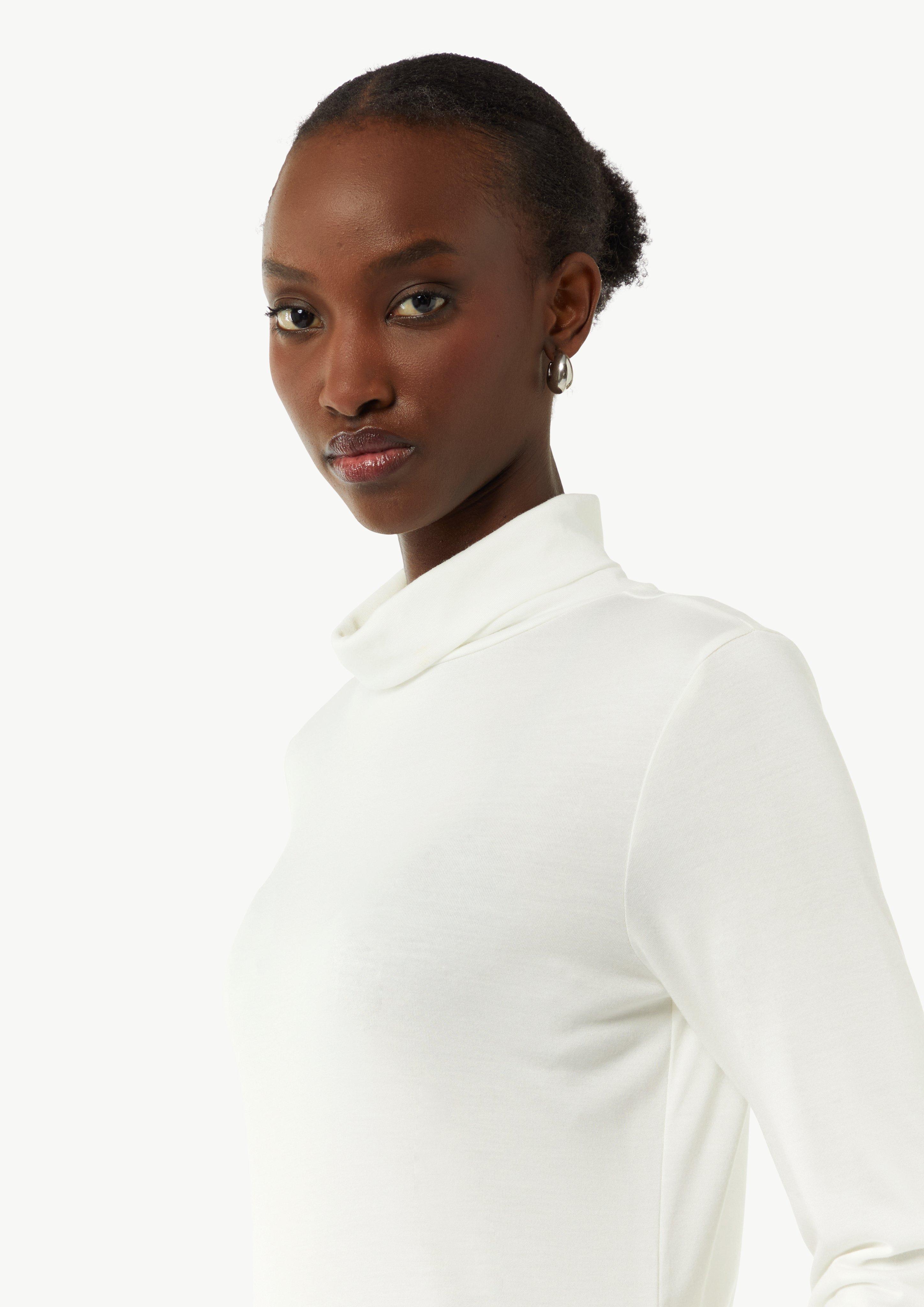 Slim-Fit-Longsleeve mit Turtleneck - weiß