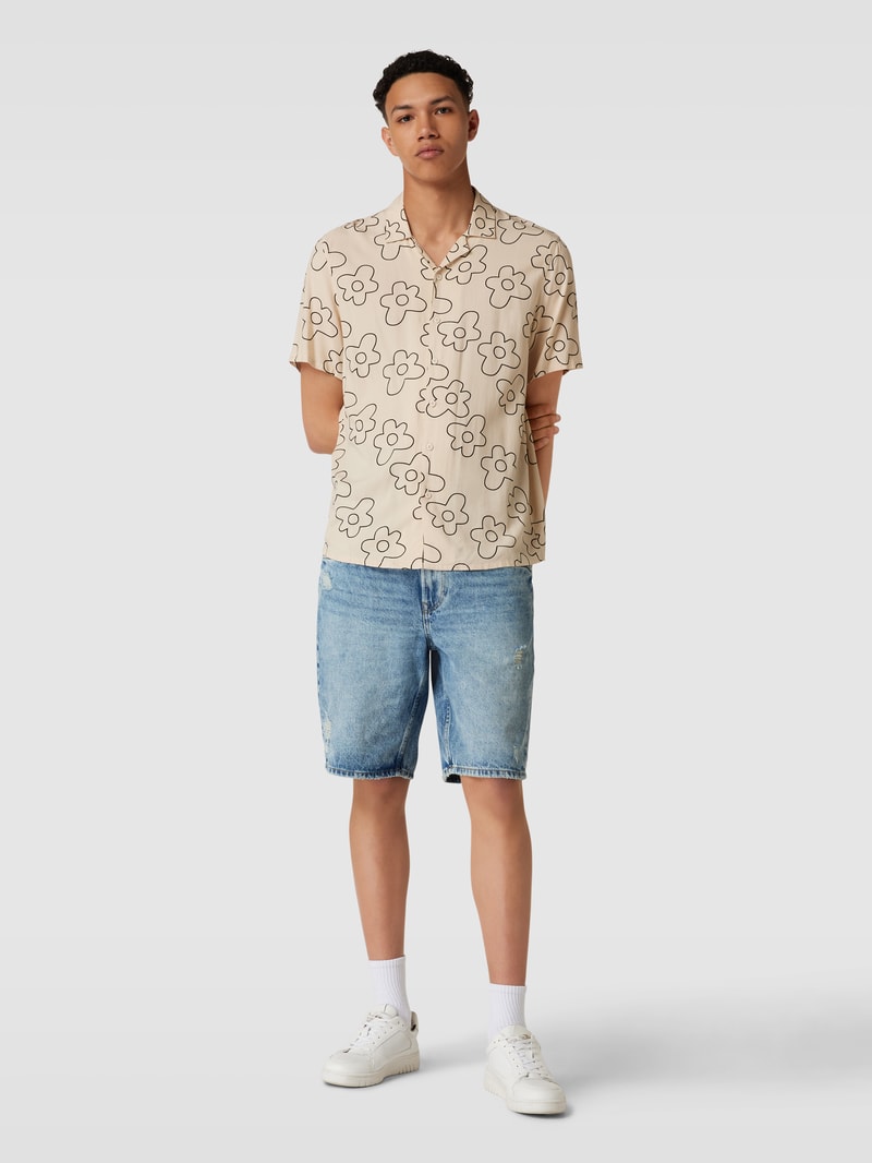 Loose Fit Jeansshorts im Destroyed-Look in jeans