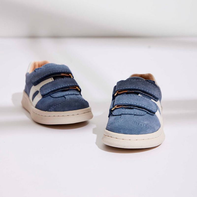 bay v blue - Blau
