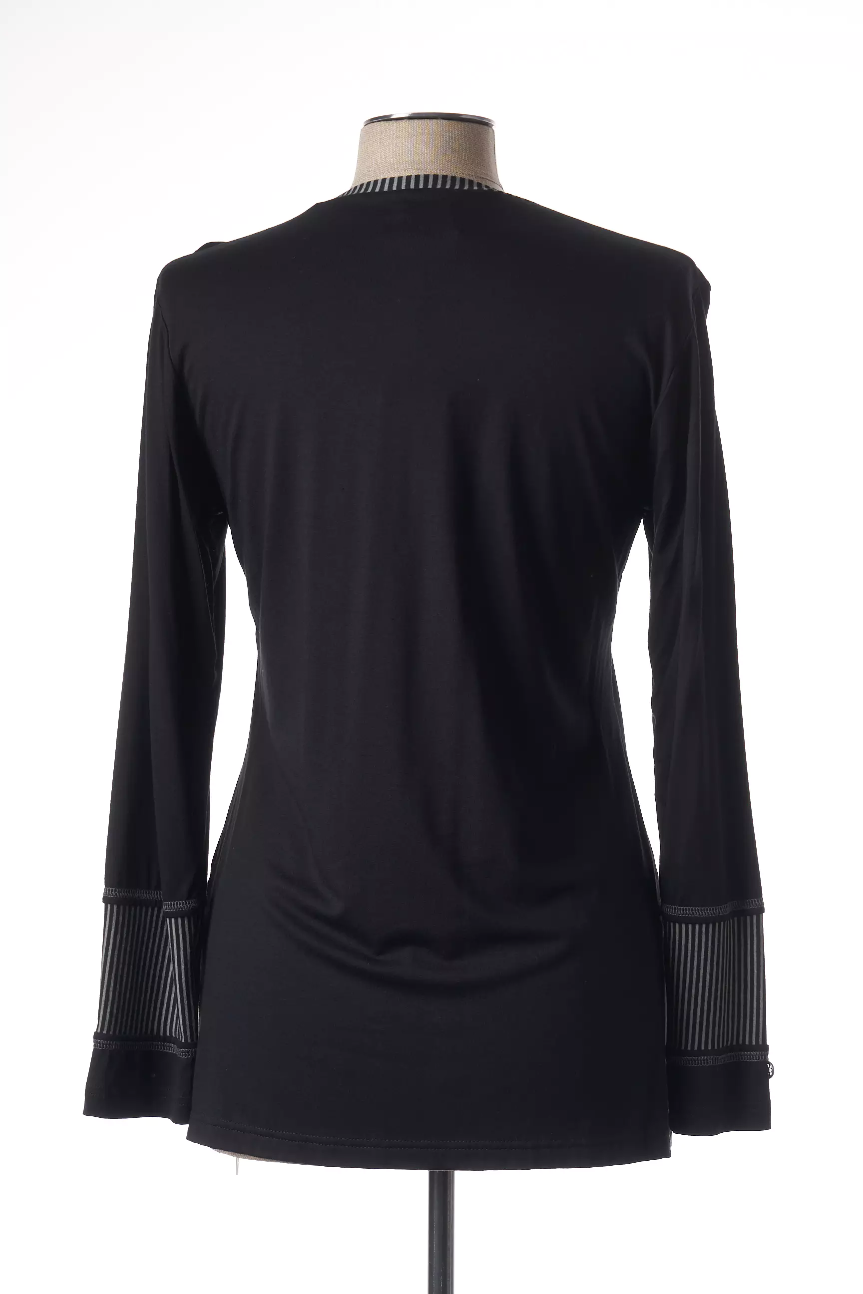 Guy Dubouis Tshirts Femme couleur noir