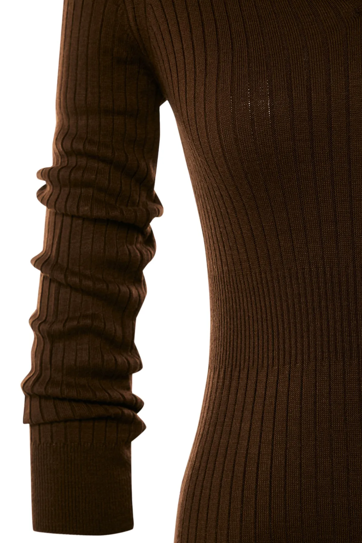 Trendyol Collection  Braun Braunes Midi-Strickkleid mit Rollkragen TWOAW22EL1376 Kleid TWOAW22EL1376