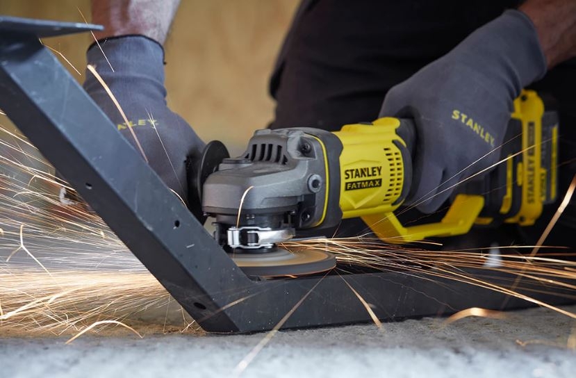 Stanley SFMCG400B FATMAX® V20 sarokcsiszoló 125 mm 18 Volt akkumulátorok és töltő nélkül