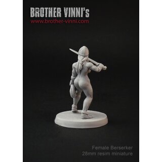 Female Berserker with Wine (28 mm)