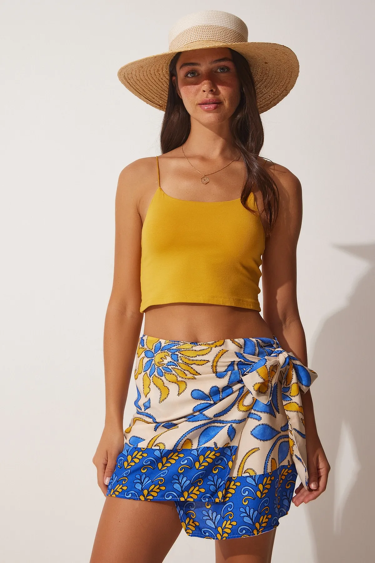 Happiness İstanbul  Damen-Bustier mit dunkelgelben Trägern und Strickmuster LI00001