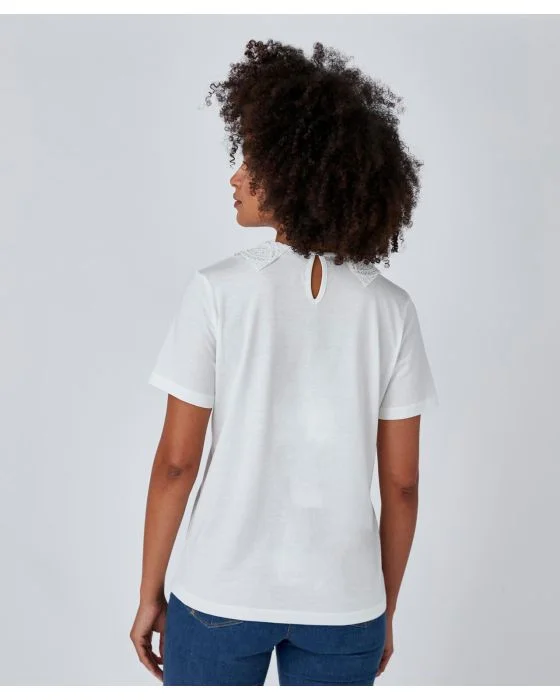 Tee-shirt col broderie anglaise