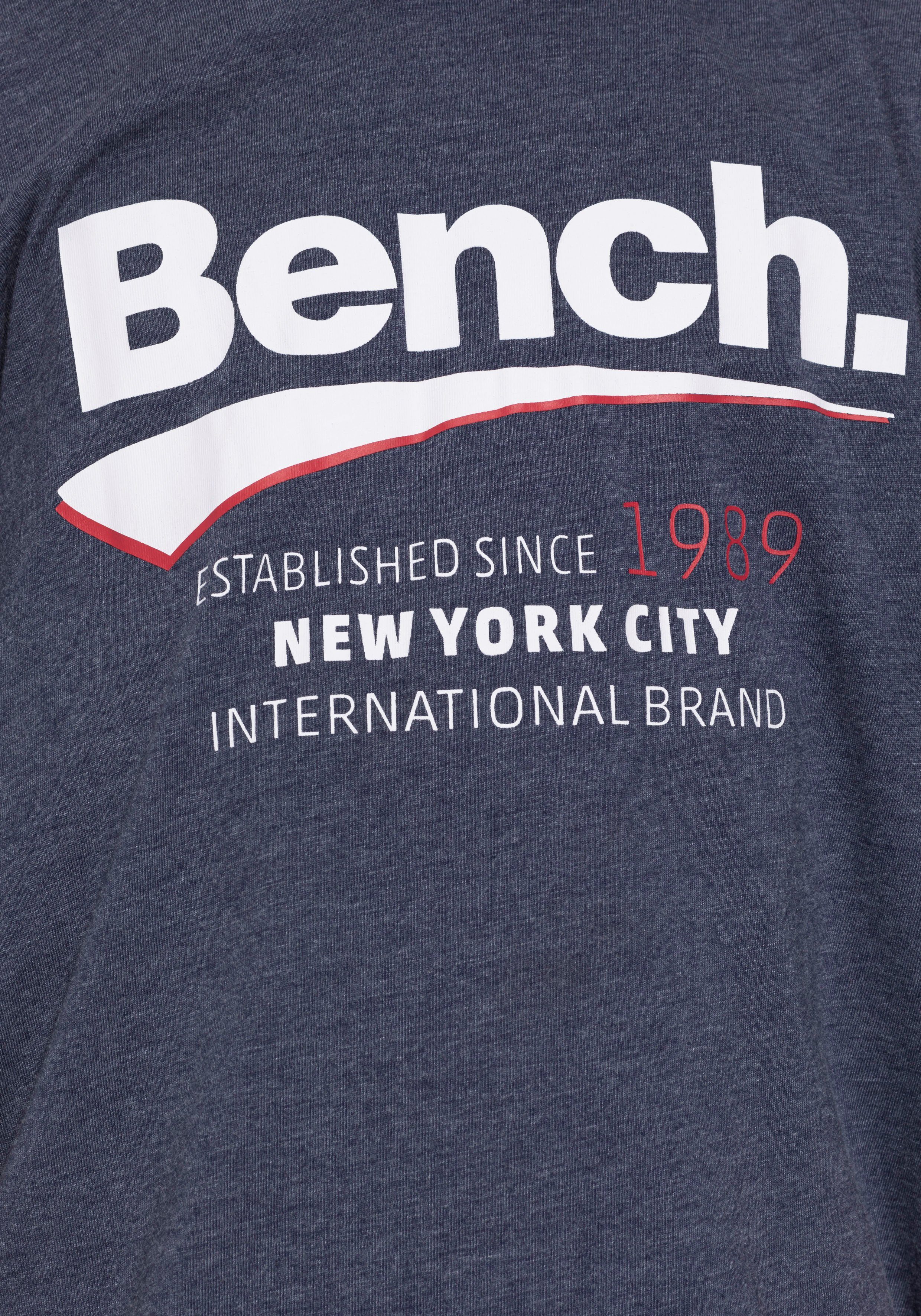 Bench. Kapuzenshirt in melierter Qualität