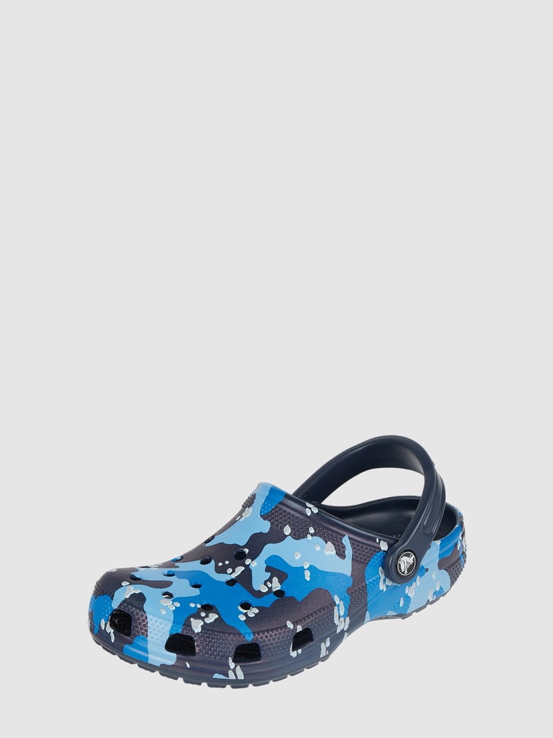 Sandalen mit Camouflage-Muster in marineblau