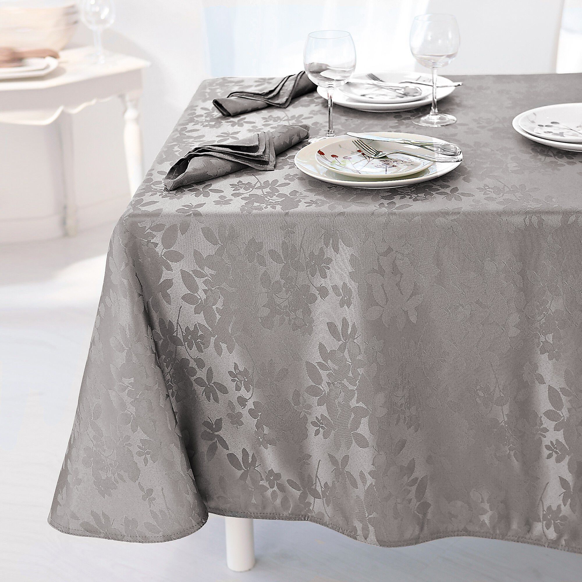 Nappe damassée feuillages Colombine