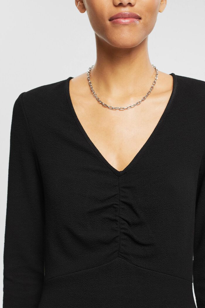 Midikleid mit V-Ausschnitt