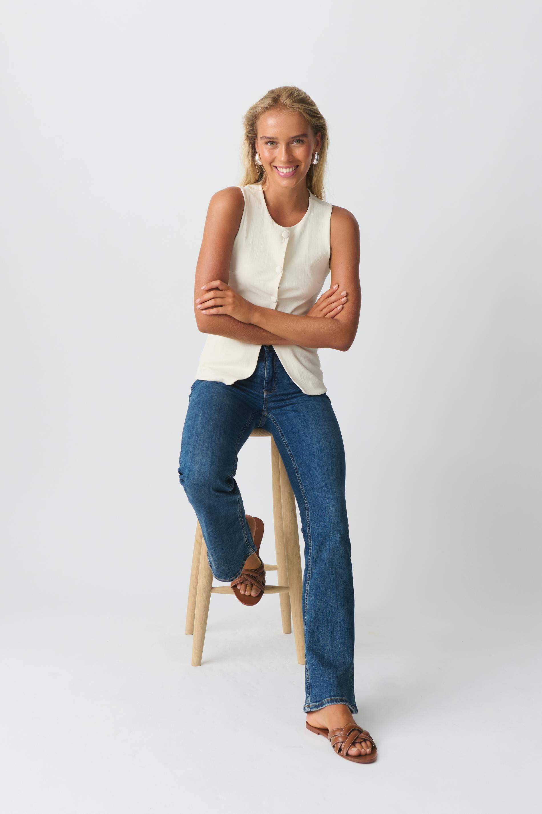 Low waist bootcut jeans
