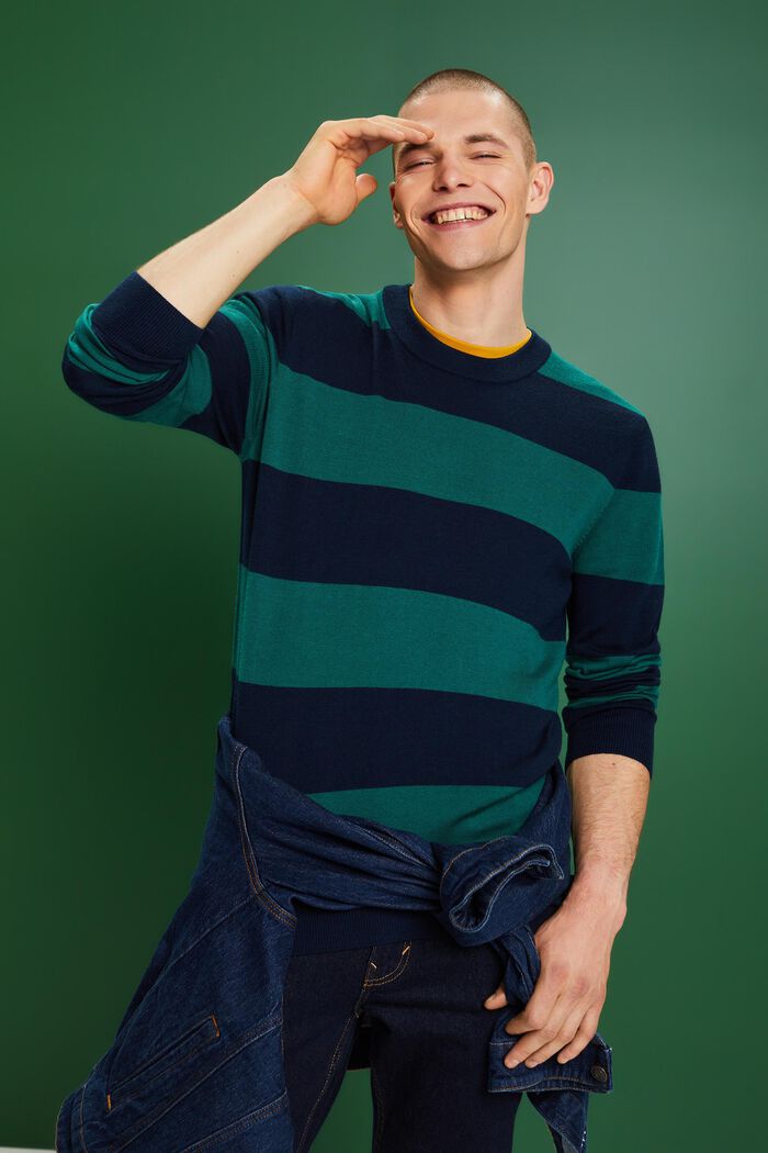Gestreifter Wollpullover im nahtlosen Design