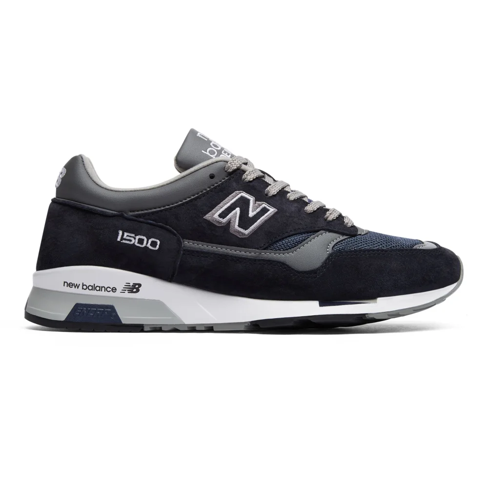 New Balance 1500 Made England M1500PNV in M1500PNV / blau