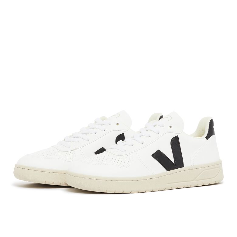 Veja V-10 white/black