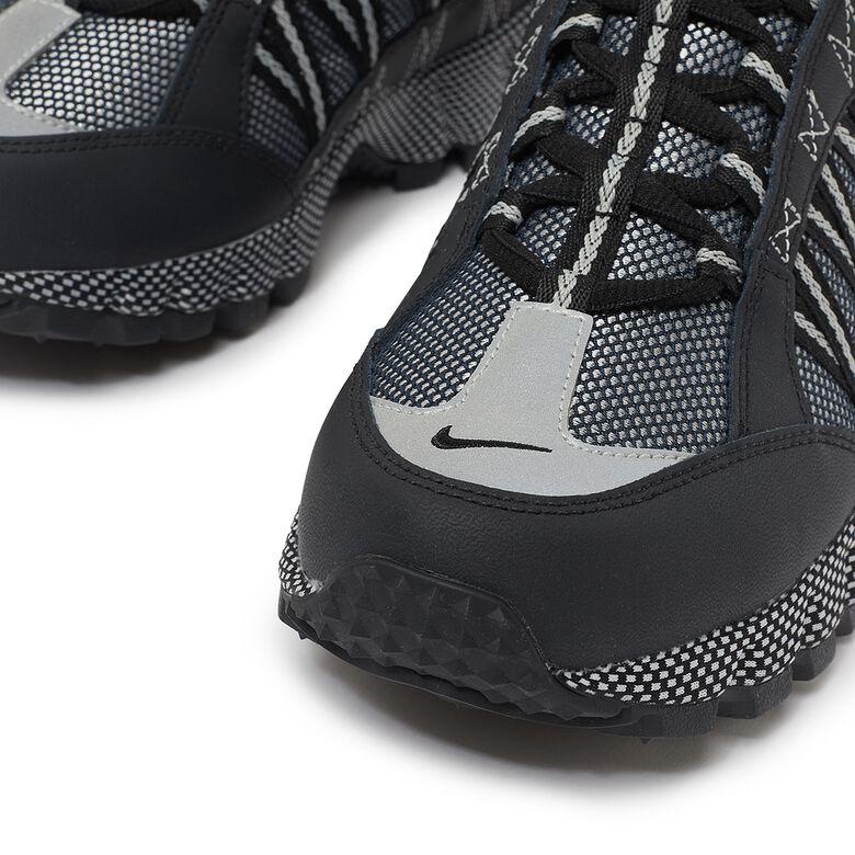 NIKE Air Humara Qs 