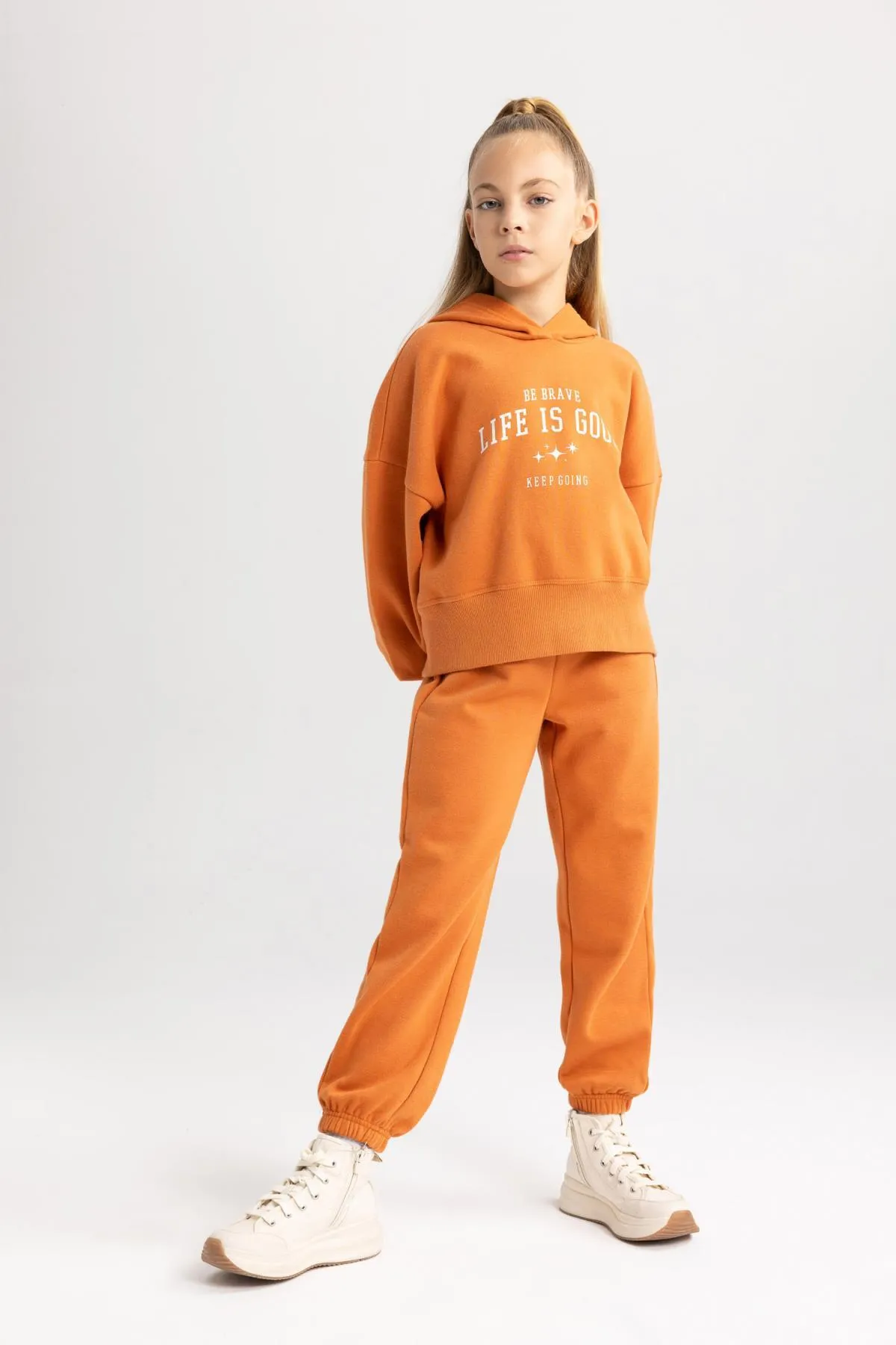 DeFacto  2-teiliges Set mit Kapuzen-Sweatshirt und Jogginghose für Mädchen