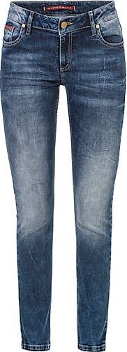 Cipo & Baxx Jeans im lässigen Used Look