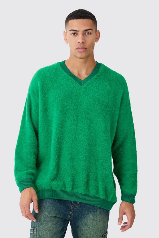Kastiger flauschiger Kontrast-Pullover mit V-Ausschnitt