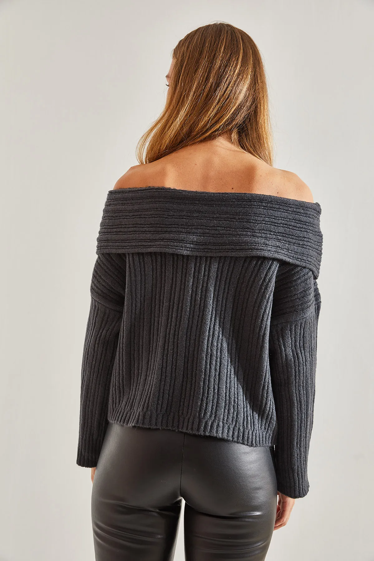 Bianco Lucci  Damenpullover mit Rüschenkragen