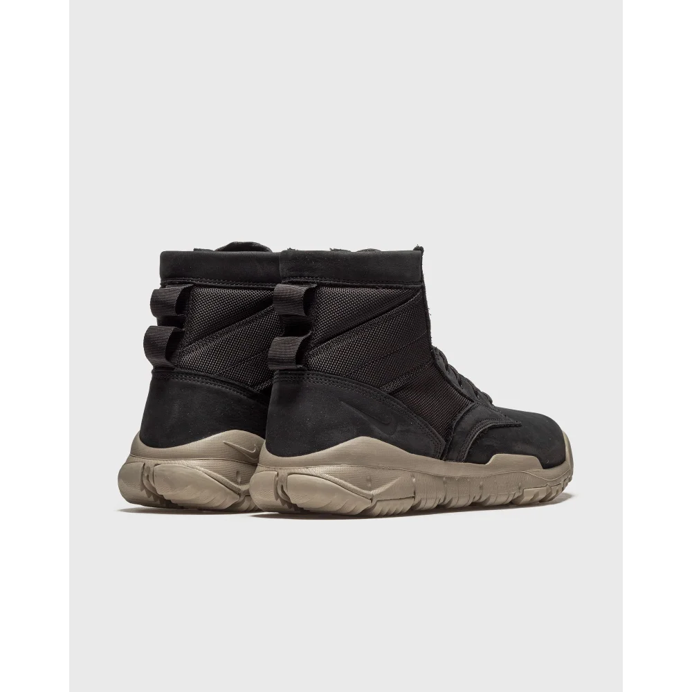 Nike SFB 6 NSW Leather Boot 862507-002 / schwarz
