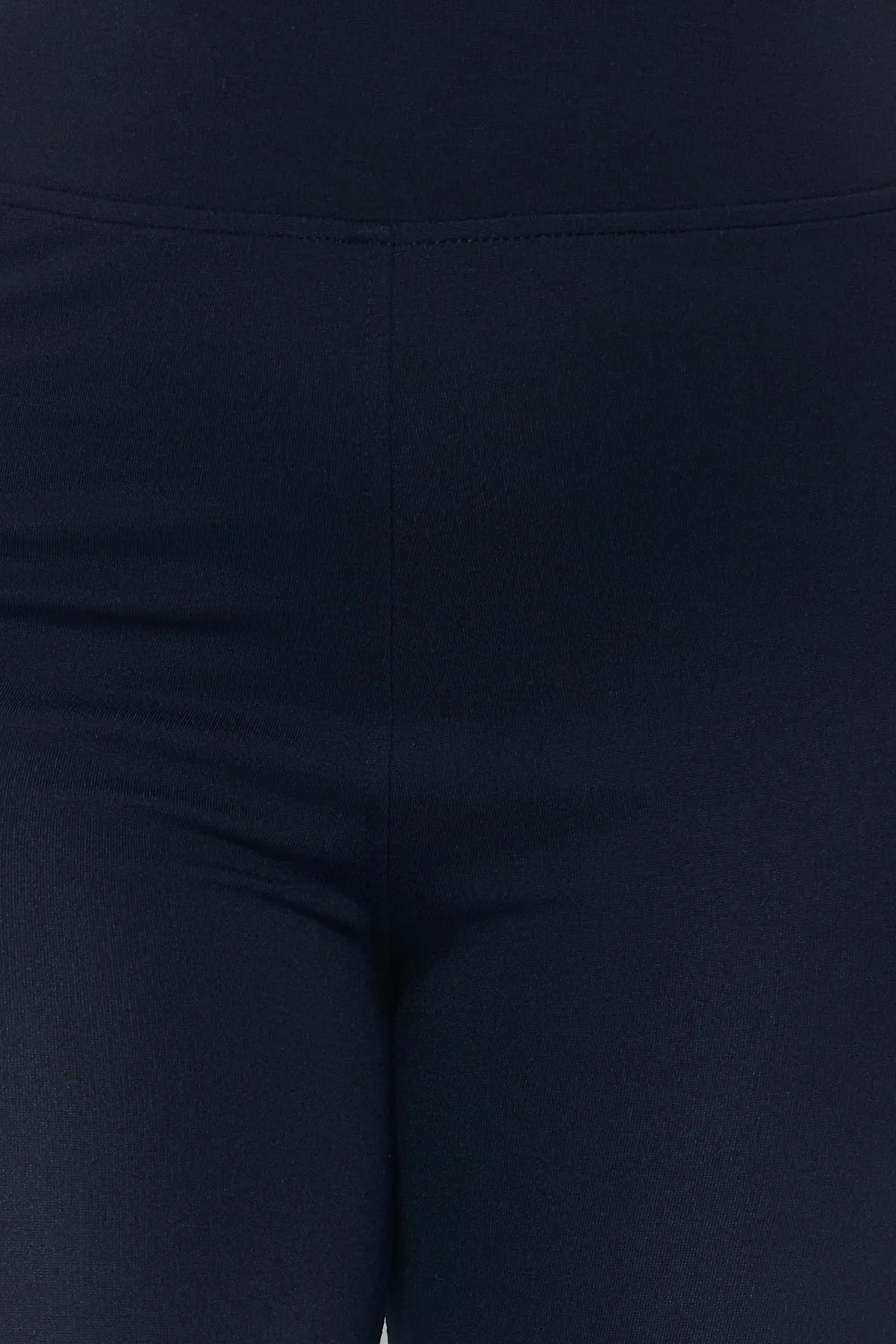 Trendyol Curve  Marineblaue Recovery-Strickstrumpfhose mit hoher Taille TBBSS22TA0022