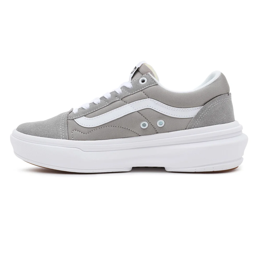 Vans Old Skool Overt CC VN0A7Q5EKAQ1 / grau