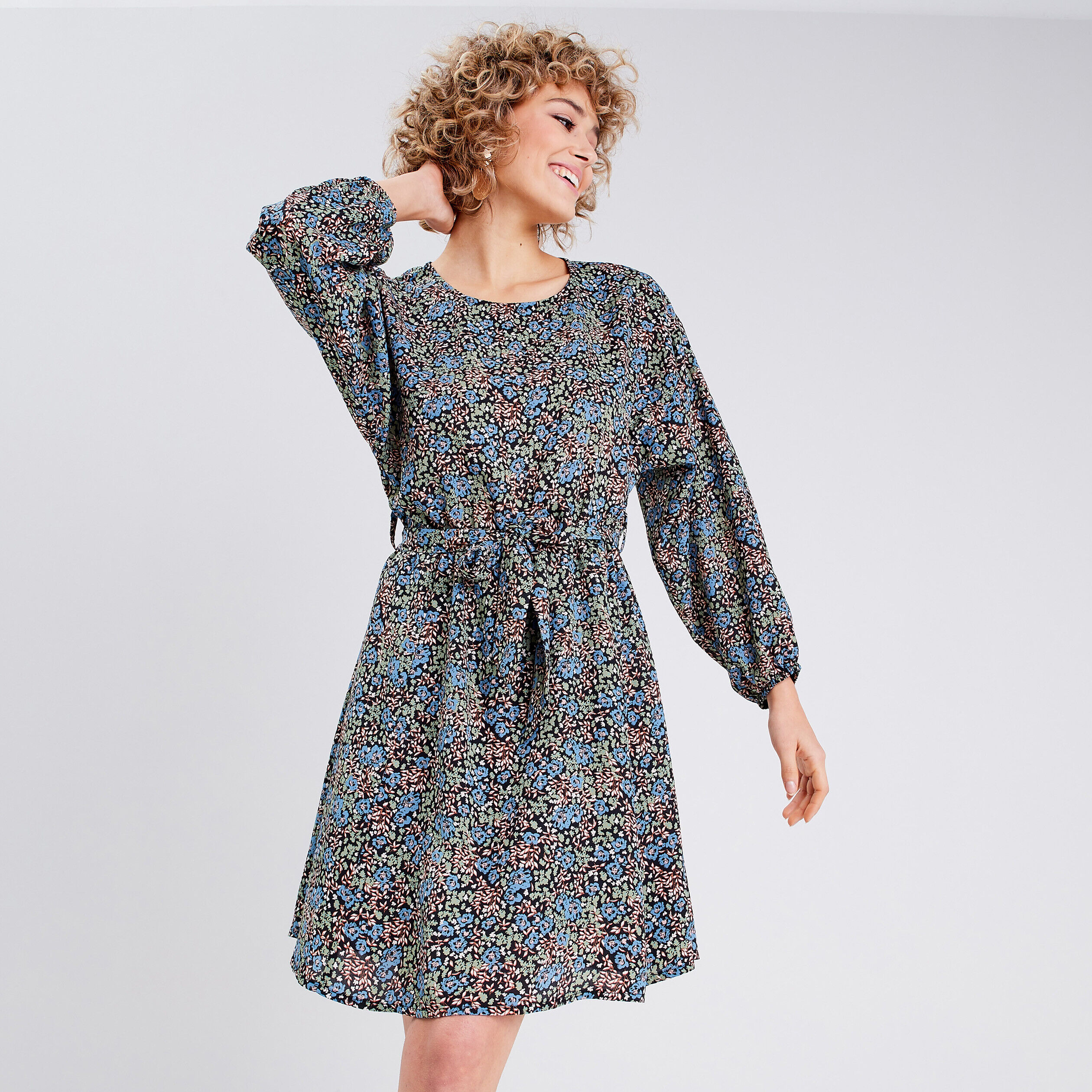 Robe évasée ceinturée denim noir femme | Cache Cache