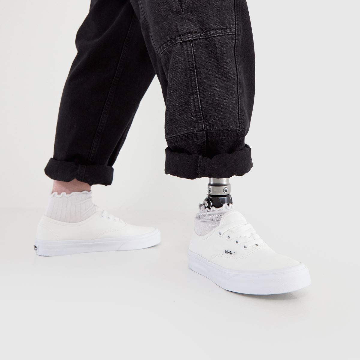 Vans – Autentiska sneakers i vitt