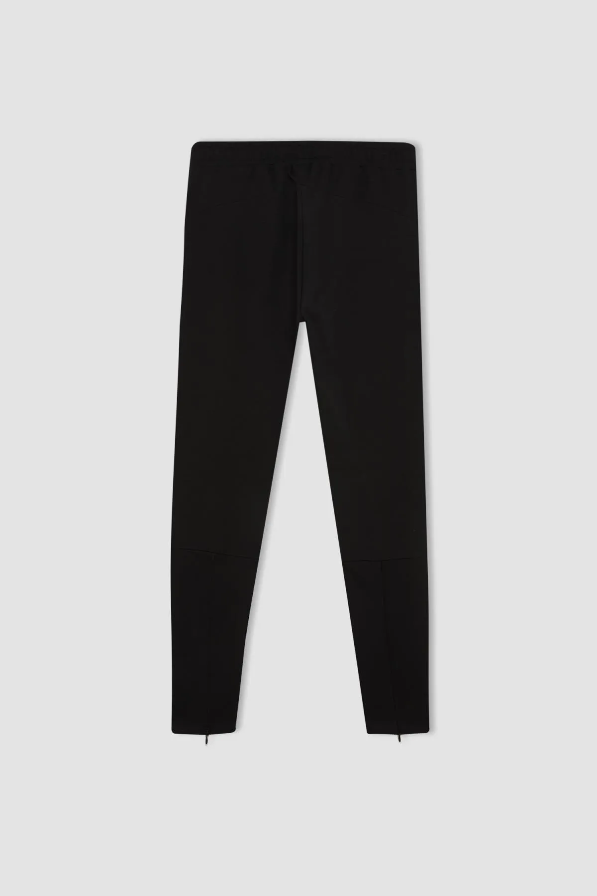 DeFacto  Fit Slim Fit Doppeltaschen-Jogginghose A6659ax24sp
