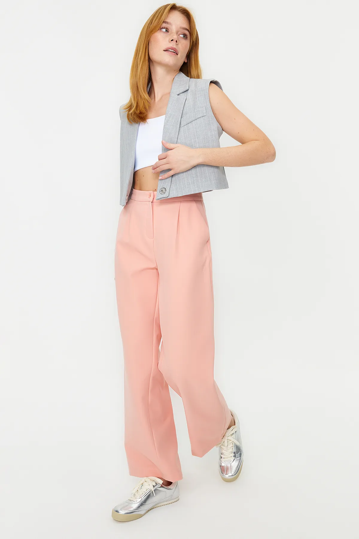 Trendyol Collection  Staubige Rose-Hose mit weitem Bein TWOAW22PL0139