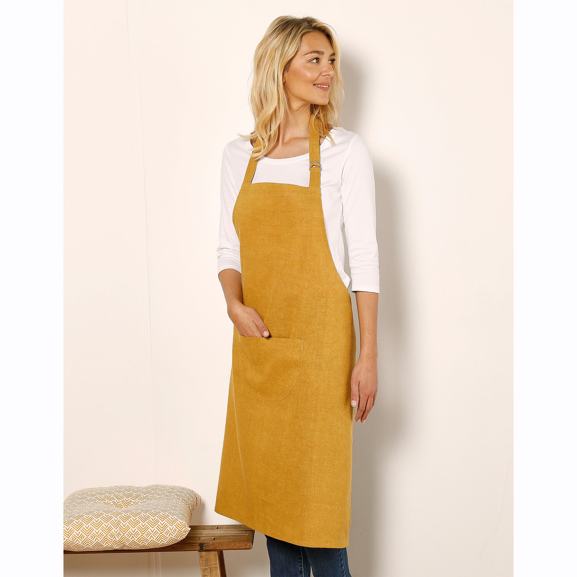 Tablier de cuisine uni forme bavette