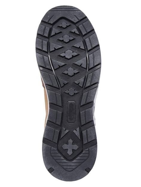 Sneaker mit stylischer Sohle