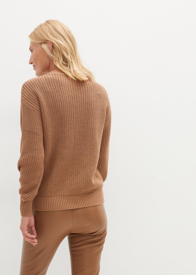 Pullover mit Cut-Out