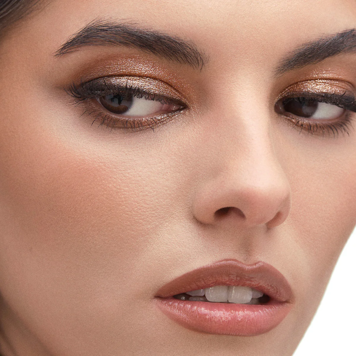LIGHT VERTIGO Face - Fard de pleoape compact, iluminatoare și iluminatoare