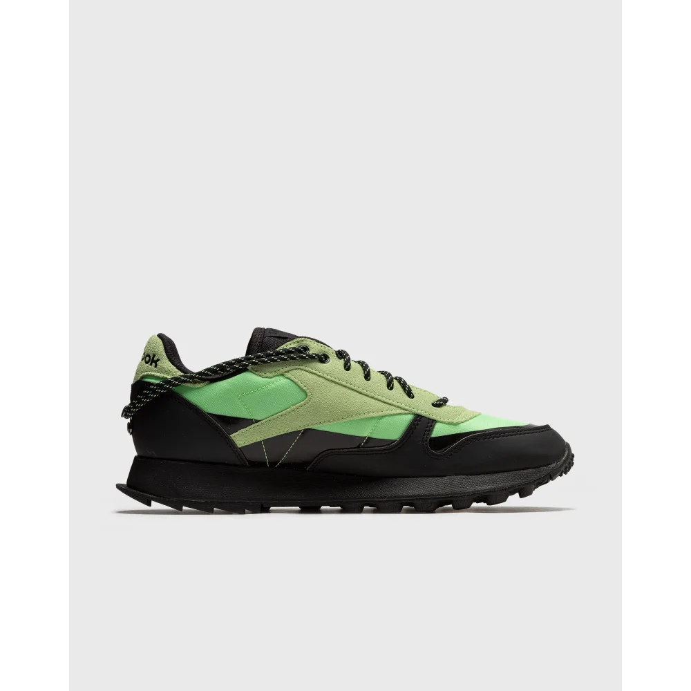 Reebok x Pleasures Classic Leather H06244 / schwarz