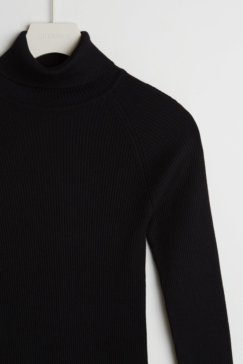 Sigrid knitted top